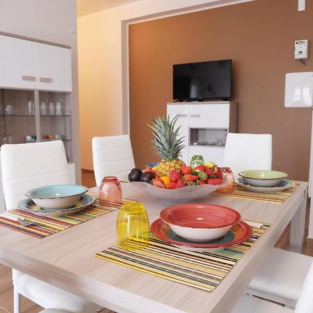 Guesthouse Fino'S Family Monopoli Luaran gambar